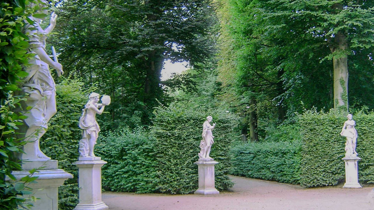 Musen im Park Sanssouci