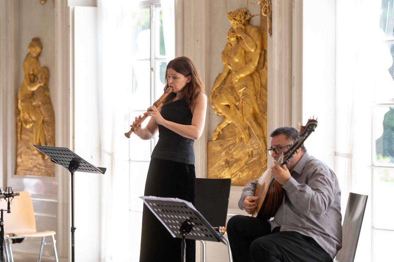 Dorothee Oberlinger (Blockflöten) und Edin Karamazov (Laute) in der Ovidgalerie, Neue Kammern Sanssouci